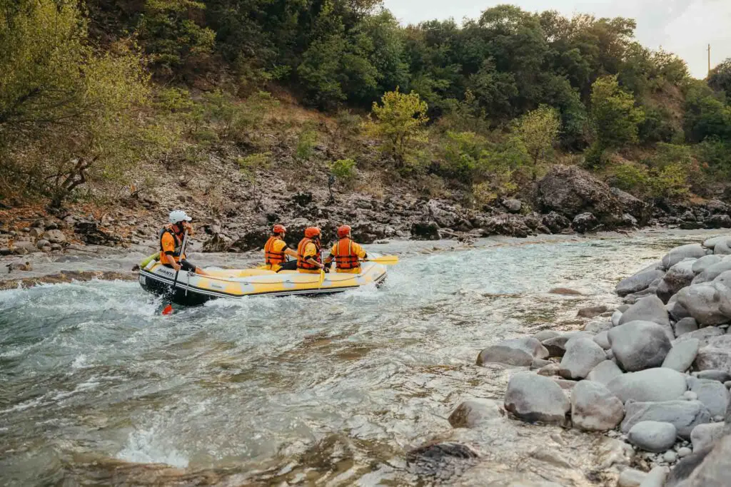 Wat te doen in Albanië: raften op Vlöre Albanië